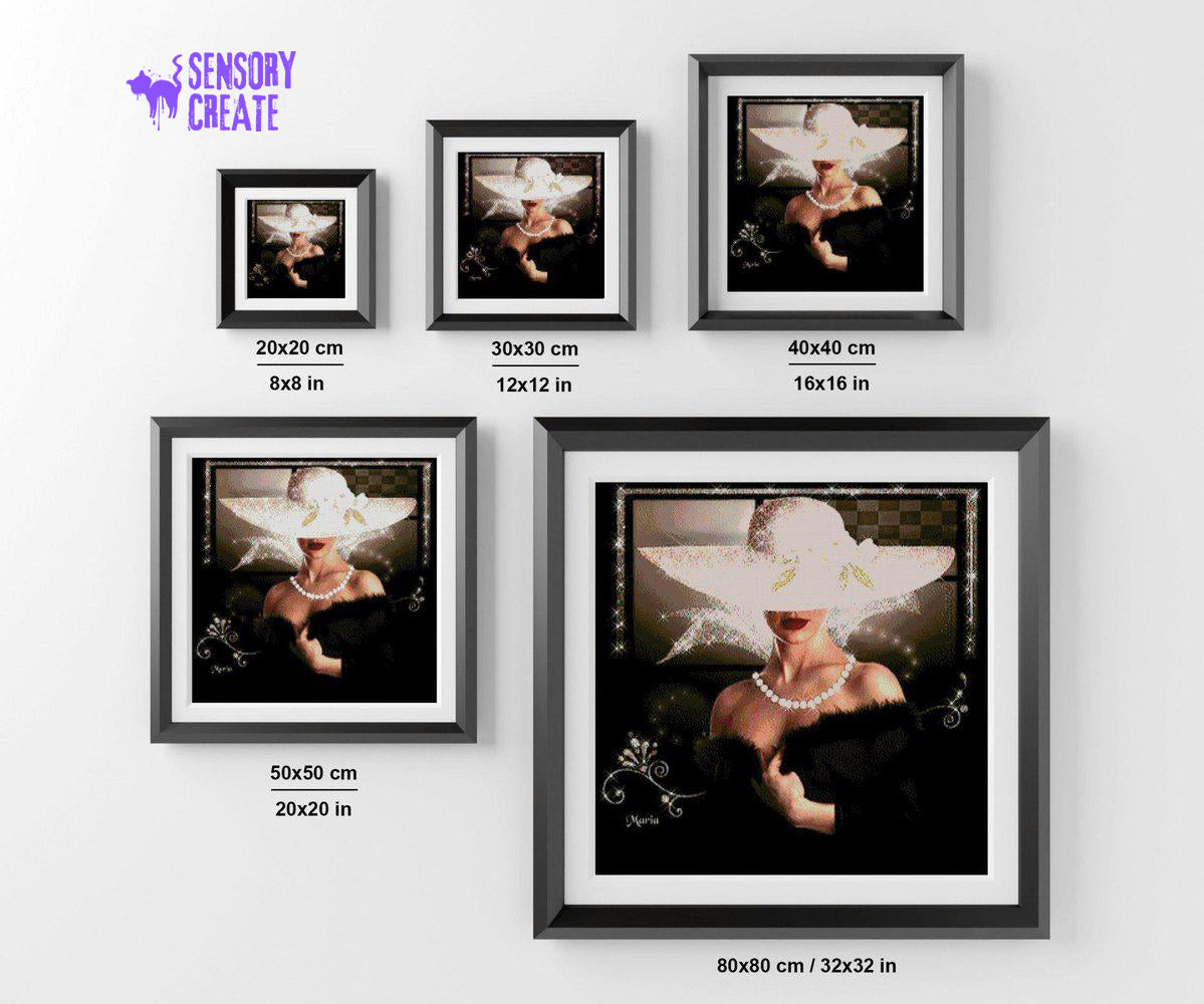 Lady in Diamonds - Diamond Painting Kit